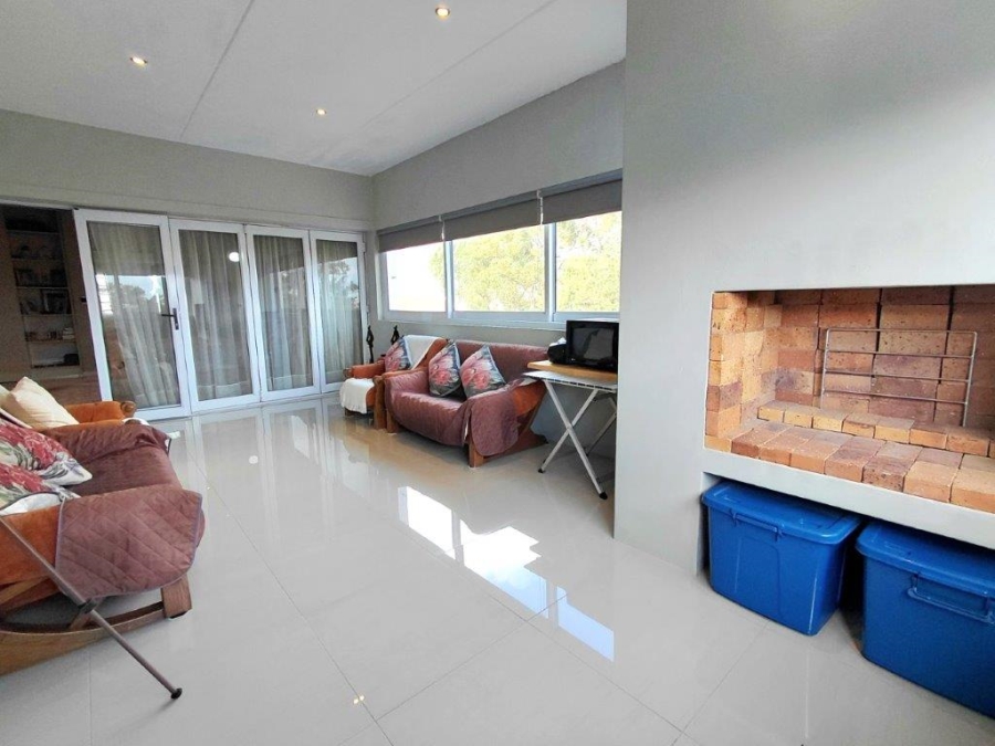 4 Bedroom Property for Sale in Fairview Golf Estate Western Cape